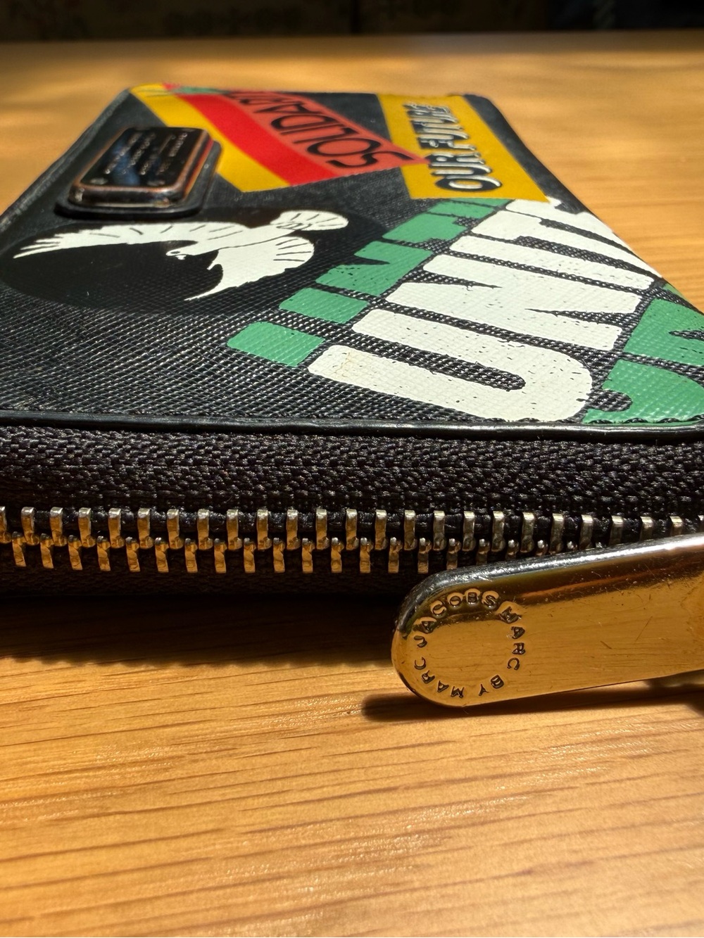 Rare find! Marc Jacobs Black 'Unite Our Future' Zip Continental Wallet - Picture 4 of 15